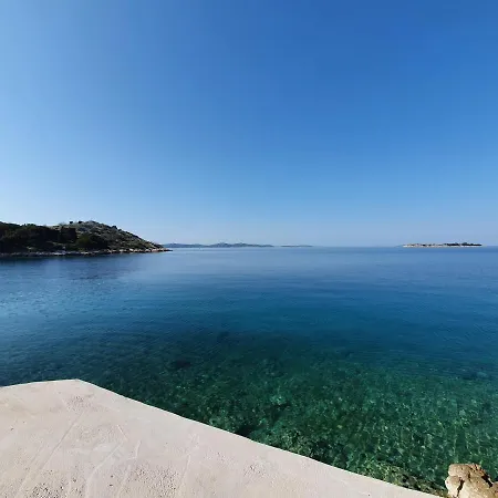Maison d'hôtes Sea Star Tribalj